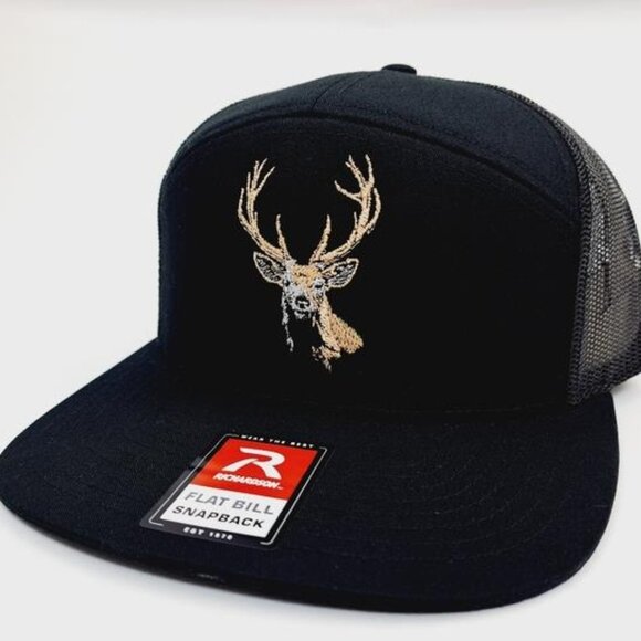 Buck Deer Hunting Swamp Donkey Richardson 168 7 Panel Flat Bill Trucker Mesh Hat